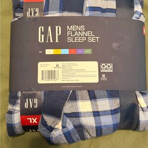 GAP Men's Blue Plaid Flannel Sleep Set